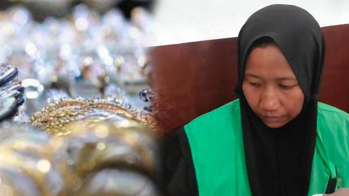 DIADILI - Hermin menjalani sidang penggelapan 1,4 kilogram emas di Pengadilan Negeri Surabaya, Rabu (16/7). Atas perbuatannya, bosnya mengalami kerugian Rp948 juta.