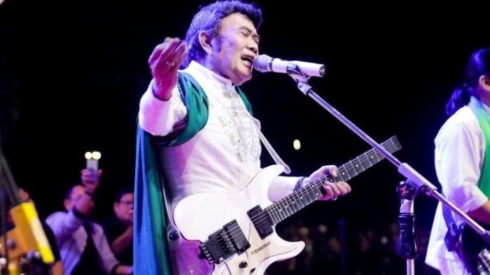 Potret penyanyi dangdut legendaris Rhoma Irama.