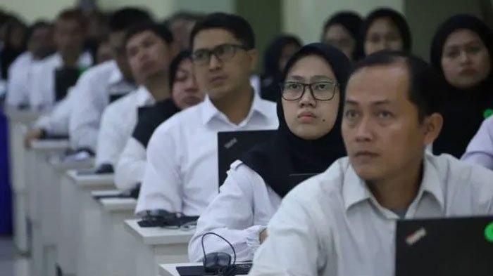 EFISIENSI ANGGARAN - Ilustrasi peserta Calon Pegawai Negeri Sipil. Belakangan di media sosial muncul kabar kemungkinan seleksi CPNS 2025 akan ditiadakan imbas adanya efisiensi anggaran, Kamis (13/2/2025).