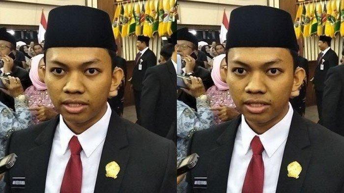 Muh Rizqi Iskandar dilantik menjadi anggota DPRD Jateng bersama ayahnya, Iskandar Zulkarnain (59), Selasa (3/9/2024).