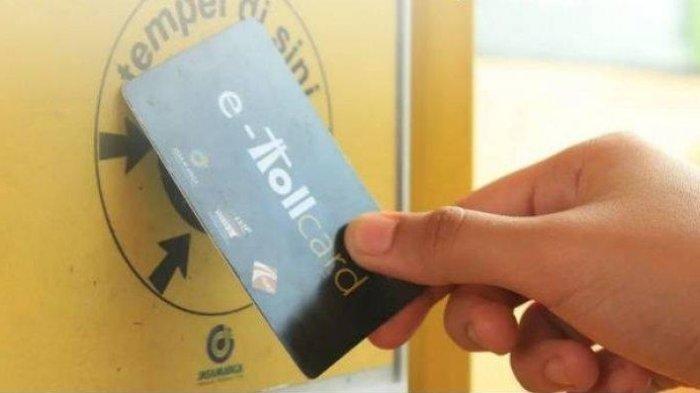 Media sosial dihebohkan dengan tiga kartu e-Money disebutkan tidak dapat dipakai untuk transaksi di gerbang tol.