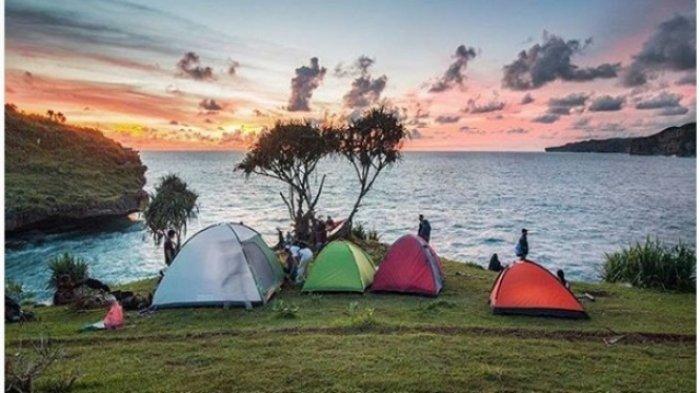 Pantai Kesirat Gunungkidul