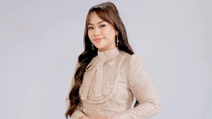 BIODATA Zita Anjani