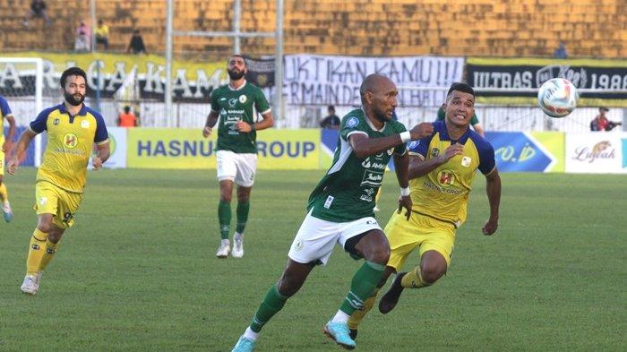 Laga Barito Putera vs PSS Sleman pada pekan ketiga Liga 1 2023/2024 di Stadion Demang Lehman, Martapura, Kalimantan Selatan, Jumat (14/7/2023).