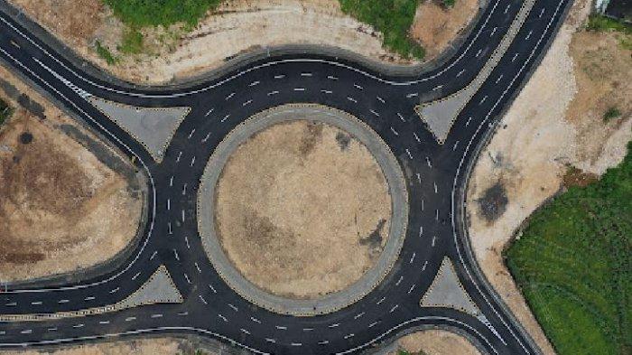 Bundaran Plajan Gunungkidul di Jalur Jalan Lintas Selatan (JJLS)