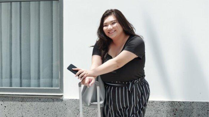Contoh Outfit Pola Vertikal