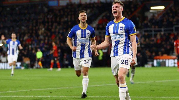 Wonderkid Brighton berusia 18 tahun, Evan Ferguson.