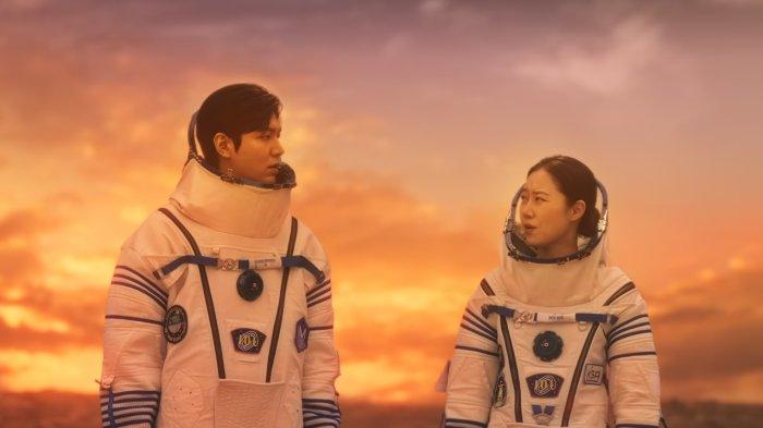 Drakor When the Stars Gossip dibintangi Lee Min-ho dan Gong Hyo-jin. Tayang di Netflix sejak 4 Januari 2025
