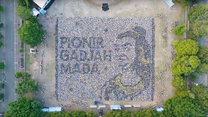 Formasi PPSMB UGM 2023 yang dilakukan di Lapangan Pancasila Grha Sabha Pramana, Sabtu (5/8/2023)