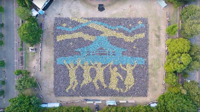 Formasi PPSMB UGM 2023 yang dilakukan di Lapangan Pancasila Grha Sabha Pramana, Sabtu (5/8/2023)