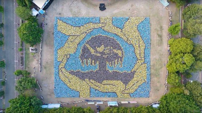 Formasi PPSMB UGM 2023 yang dilakukan di Lapangan Pancasila Grha Sabha Pramana, Sabtu (5/8/2023)