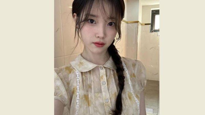 Lee Ji Eun atau IU (Instagram @dlwlrma)