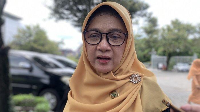 PENYEBAB KERACUNAN: Foto dok Kepala Dinas Kesehatan DIY, Pembajun Setyaningastutie. Dinkes DIY menginvestigasi penyebab keracunan di acara arisan dan pernikahan di Sleman, Senin (10/2/2025).