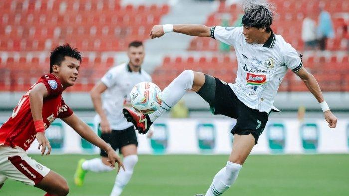 PSS Sleman memainkan Yevhen Bokhashvili ketika bermain tandang kontra Bali United.