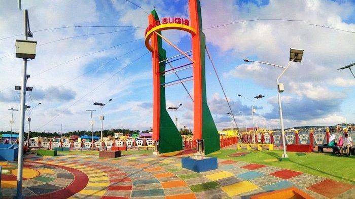 Kawasan Bundaran Pelantar Pelangi, Kampung Bugis, Kota Tanjungpinang, Provinsi Kepulauan Riau
