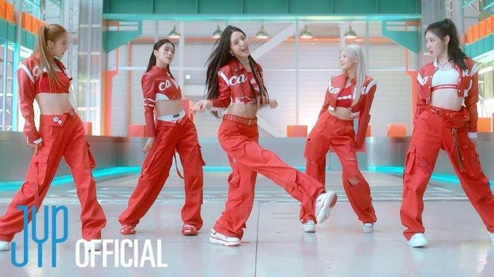 Lirik Lagu dan Terjemahan ITZY - CAKE, Trending Posisi ke-6 di YouTube Musik