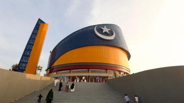 Pesona Masjid Tanjak Tempat Ngabuburit Warga Batam, Sarana Ibadah dan Ikon Baru Kepri