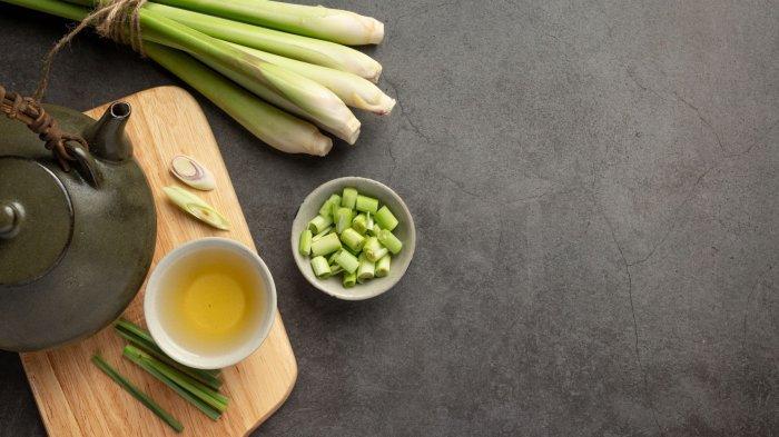 lemongrass-honey-lemon-juice-food-beverage-products-from-lemongrass-extract-food-nutrition-concept