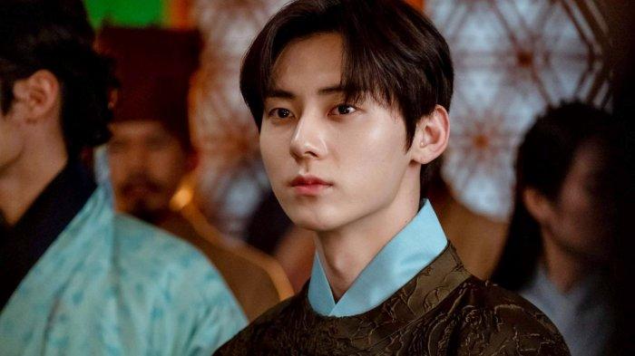 Momen berkesan Hwang Minhyun saat akting sebagai Seo Yul di drama Korea Alchemy of Souls