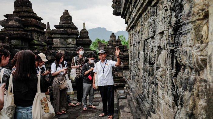 Ilustrasi- Kunjungan wisatawan di Candi Borobudur