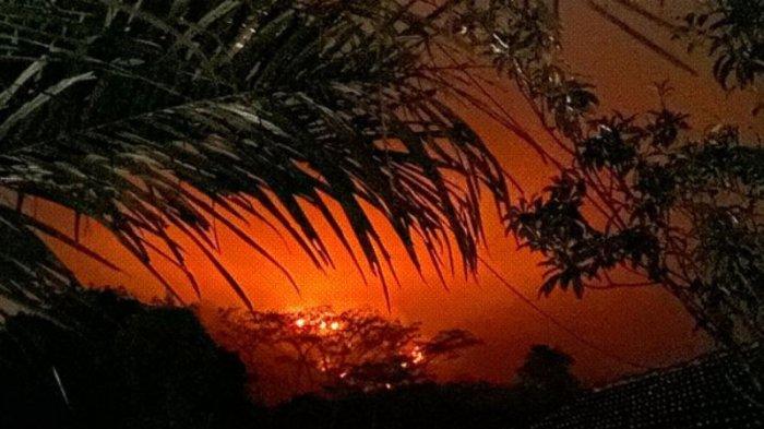 Perbukitan Menoreh di Desa Jati, Kecamatan Bener, Kabupaten Purworejo, Jawa Tengah kebakaran, Minggu (5/11/2023) sore.