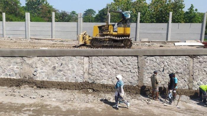 Proses pengerjaan pembangunan TPST Tamanmartani di Kalasan Sleman