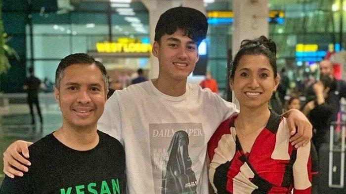 Rafael Struick dan keluarga dalam unggahan Instagram mantan Ketua PSSI Mochamad Iriawan (Iwan Bule)