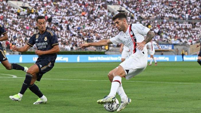 Aksi gelandang Christian Pulisic di laga pramusim antara AC Milan lawan Real Madrid di Stadion Rose Bowl, Amerika Serikat, Senin (24/7/2023) pagi WIB.