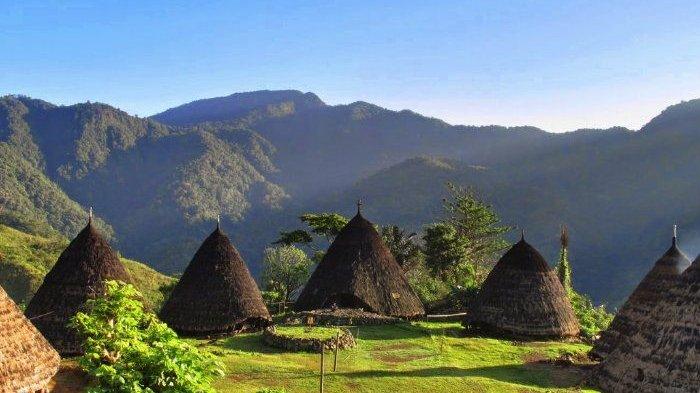 Mbaru Niang (Nusa Tenggara Timur)