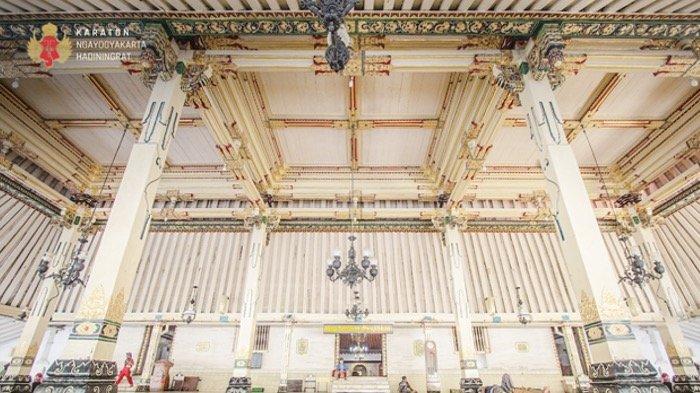 Serambi Masjid Gedhe Kauman saat ini