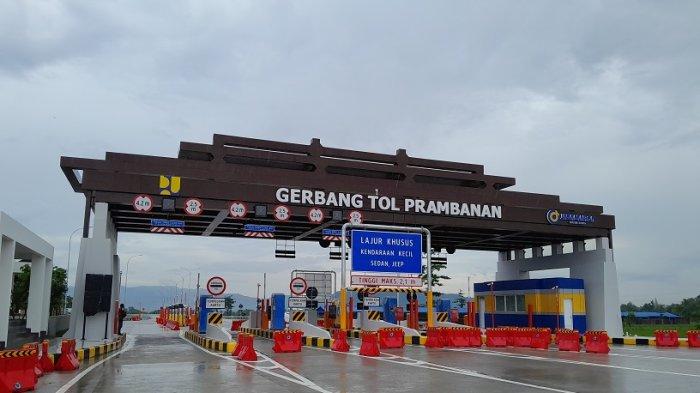 GERBANG TOL PRAMBANAN: Gerbang Tol Prambanan di Desa Dompyongan, Kecamatan Jogonalan, Kabupaten Klaten, Jawa Tengah, pada Rabu (26/2/2025).
