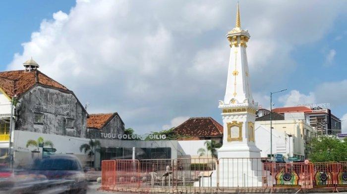 Tugu Golong Gilig atau Tugu Pal Putih