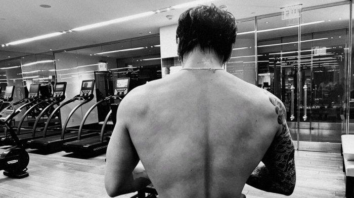 Unggahan foto Jungkook BTS di Weverse