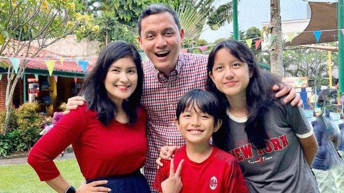 Valerina Daniel dan keluarga