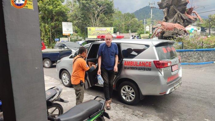 Erik yang merupakan WNA asal Finlandia ditemukan dalam keadaan lemas di seputar kawasan Tlogo Nirmolo, Hargobinangun, Pakem.