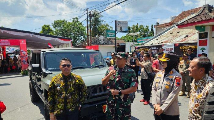 Maung MV3 buatan PT Pindad di Kota Magelang.
