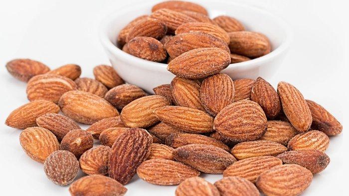 Camilan sehat kacang almond