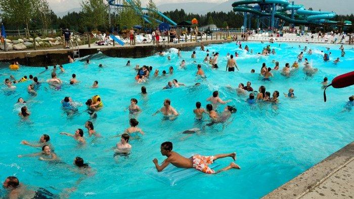 Kolam Renang Pemandian Umum