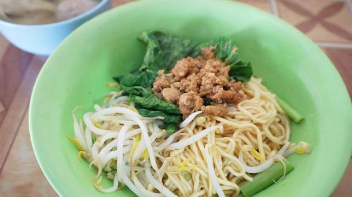 Mie Ayam Bangka racikan Pak Harun