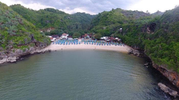 Pantai Ngrenehan