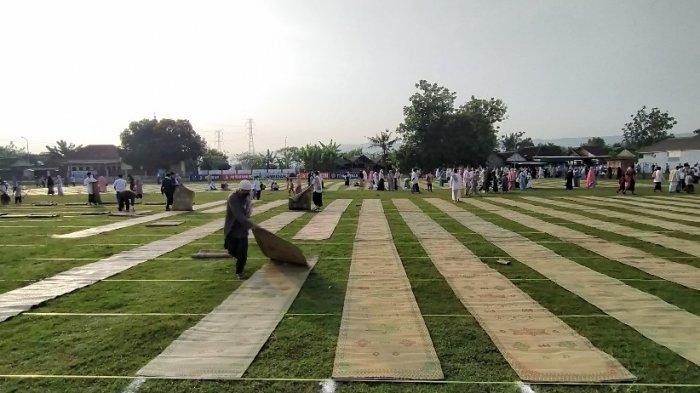 Suasana Salat Idul Fitri di lapangan Jambidan Banguntapan Bantul Yogyakarta Kamis 13 Mei 2021