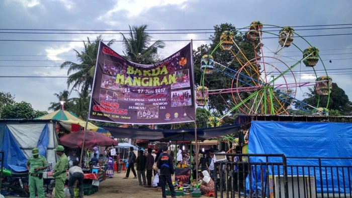 Suasana upacara adat tradisi Bakda Mangiran yang digelar Linmas Trimurti Srandakan Bantul, Minggu (25/6/2017). ul, Minggu (25/6/2017).