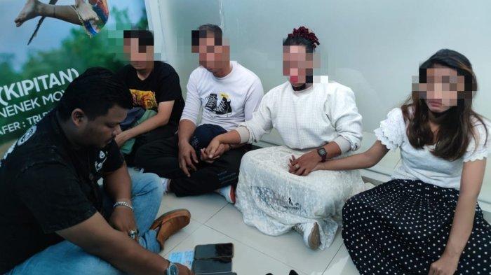 4 penumpang rute Tarakan-Makassar yang kedapatan membawa narkotika jenis sabu saat diamankan petugas di Bandar Juwata Tarakan.