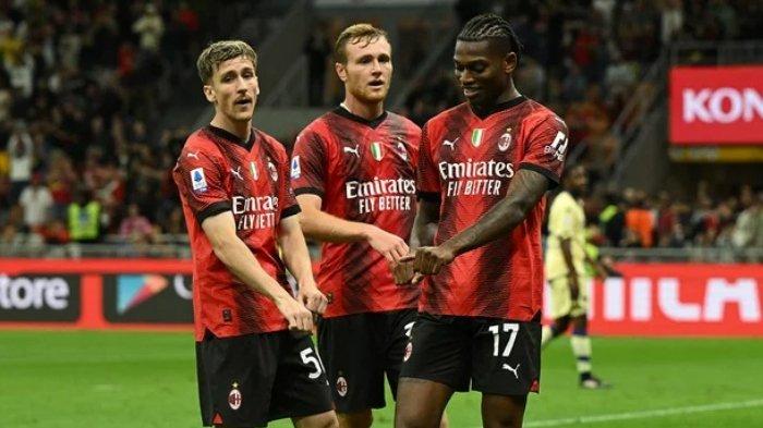 Selebrasi pemain AC Mila - Simak daftar pemain yang berpotensi angkat kaki dari Rossoneri pada akhir musim ini, terbaru ada Zlatan Ibrahimovic.