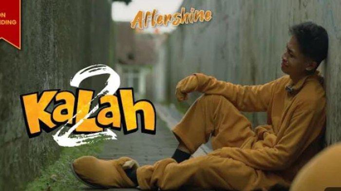 Berikut lirik, terjemahan, dan chord gitar lagu jawa Kalah 2 karya Aftershine