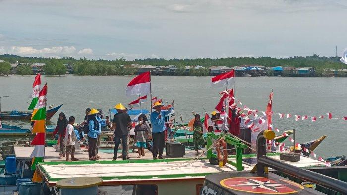 Aktivitas para nelayan tergabung dalam KNTI Kaltara di perairan Taraka Kalimantan Utara tahun 2021 lalu di momen Hari Maritim.