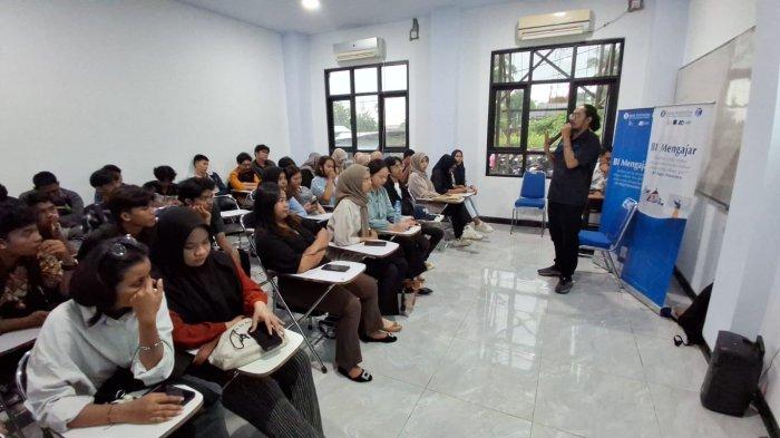Goes to Campus bekerja sama dengan KPwBI Kaltara melalui Program BI Mengajar kali ini menyambangi mahasiswa dan mahasiswi di STIMIK PPKAIA Kota Tarakan, Selasa (19/11/2024).