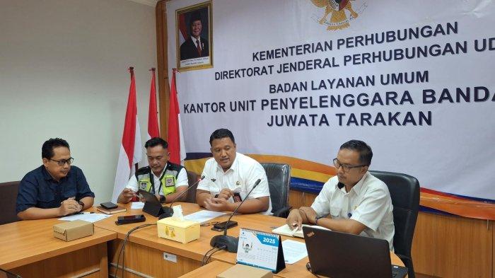 BERI KONFIRMASI - Pihak UPBU BLU Bandar Udara Juwata Tarakan memberikan konfirmasi terkait insiden gagal take off Super Air Jet rute Tarakan-Balikapapan pada Senin (2/6/2025) lalu dan berlangsung di Kantor Bandara Juwata Tarakan hari ini, Kamis (5/6/2025).