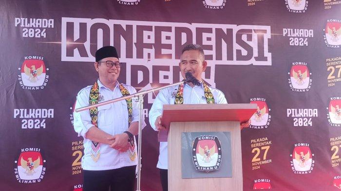 Bapaslon Khairul-Ibnu Saud (Kharisma) lakukan jumpa pers usai melakukan pendaftara di Kantor KPU Tarakan maju Wali Kota dan Wakil Wali Kota di Pilkada Tarakan 2024.
