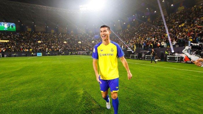 Cristiano Ronaldo saat diperkenalkan sebagai pemain baru Al Nassr. (Instagram/@cristiano)